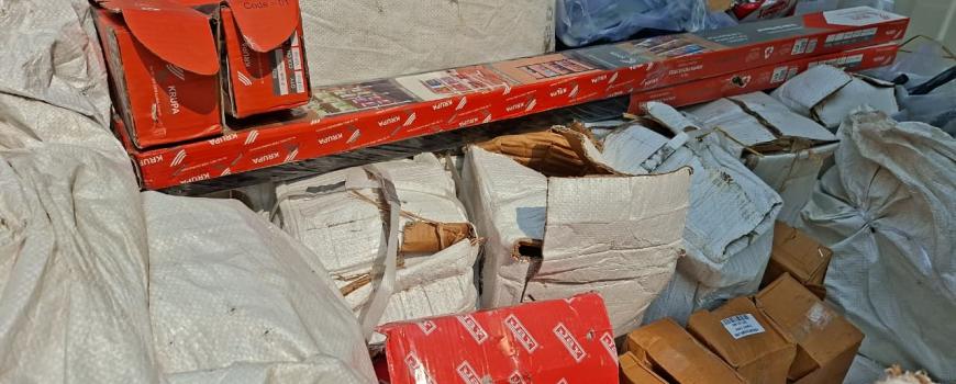 बिर्तामोडबाट १० लाख बढी मुल्यका सामग्री बरामद